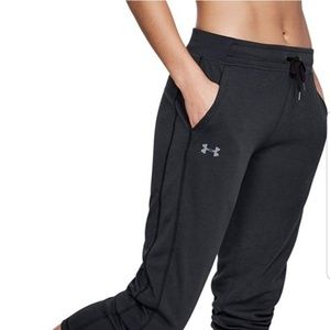 Under Armour loose fitting track/jogger pants